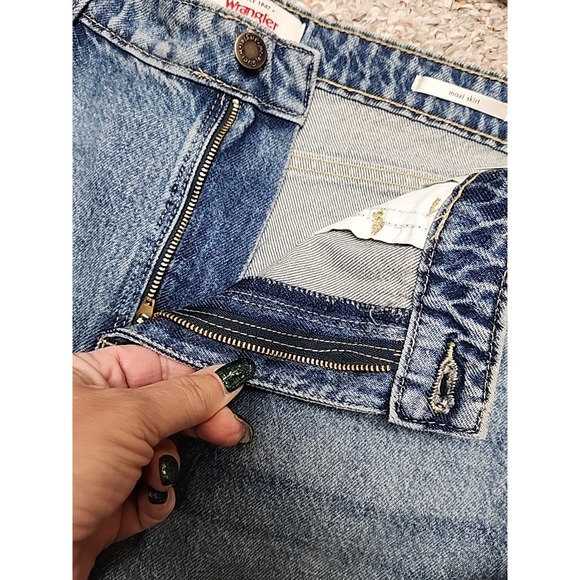 Wrangler Denim Maxi Skirt Size 6 Raw Hem Front Split NWT - Picture 8 of 15